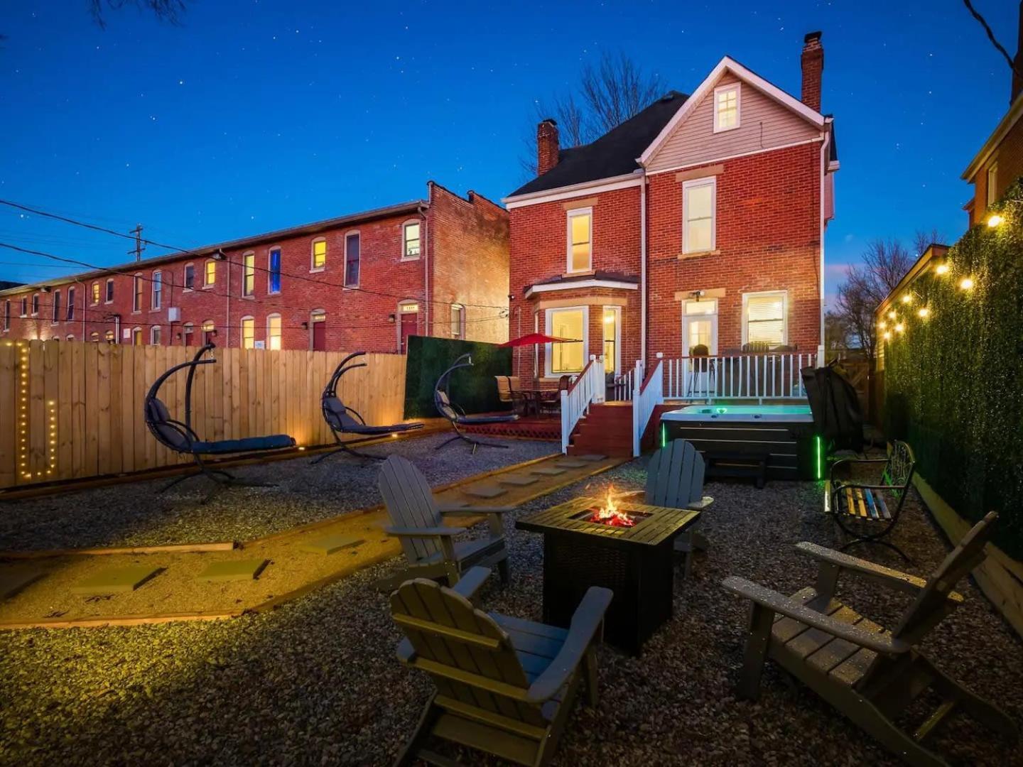 Fun Upscale Oasis W Hot Tub Near Osu & Short North Villa Columbus Eksteriør bilde